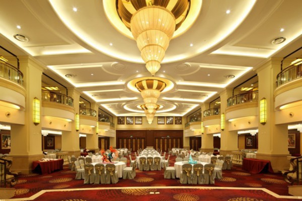 成都洋妞桑拿，养生休闲两不误(成都耍洋妹子)